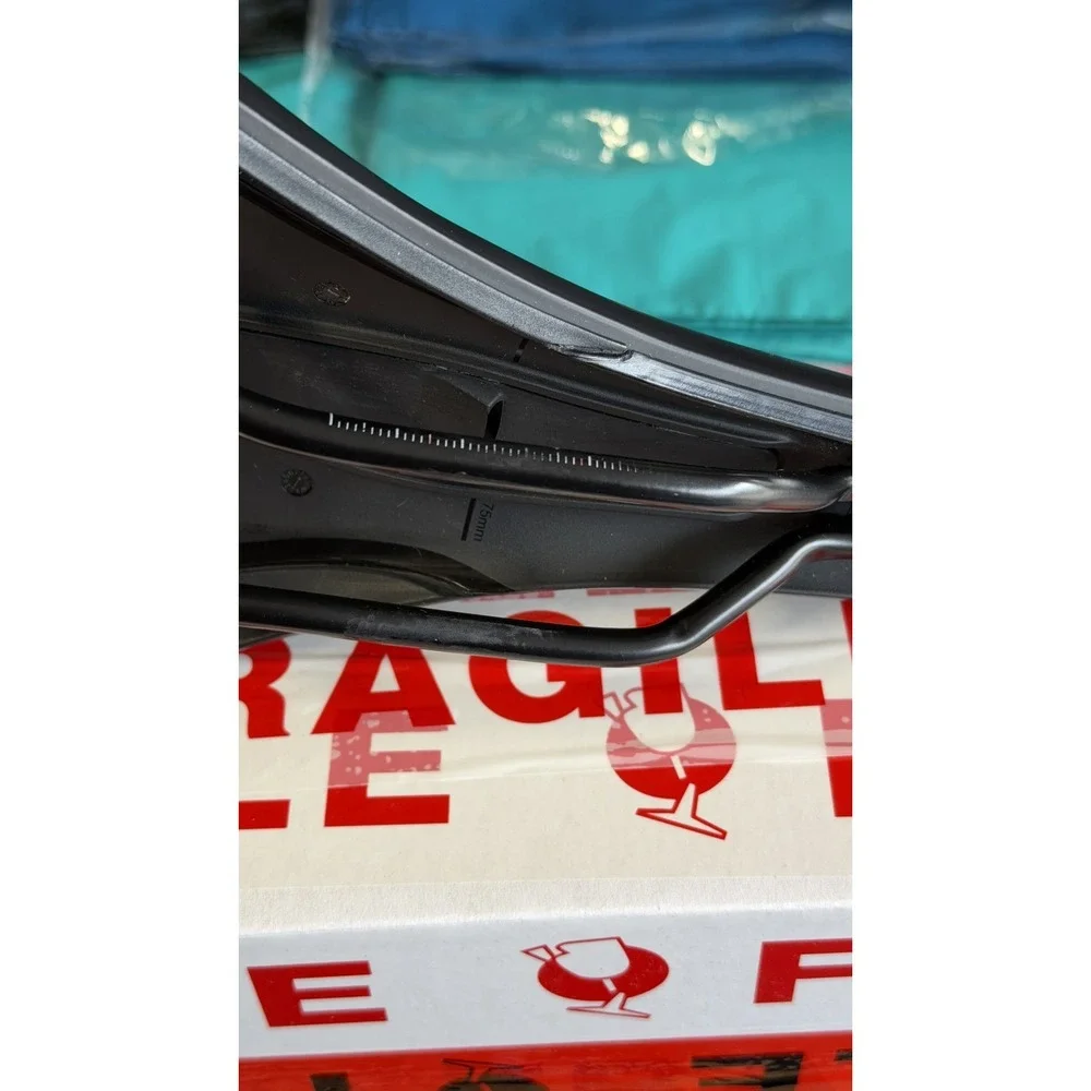 fi'zi:k Argo Vento R5 140mm‎ Bicycle Saddle - Used - Good
